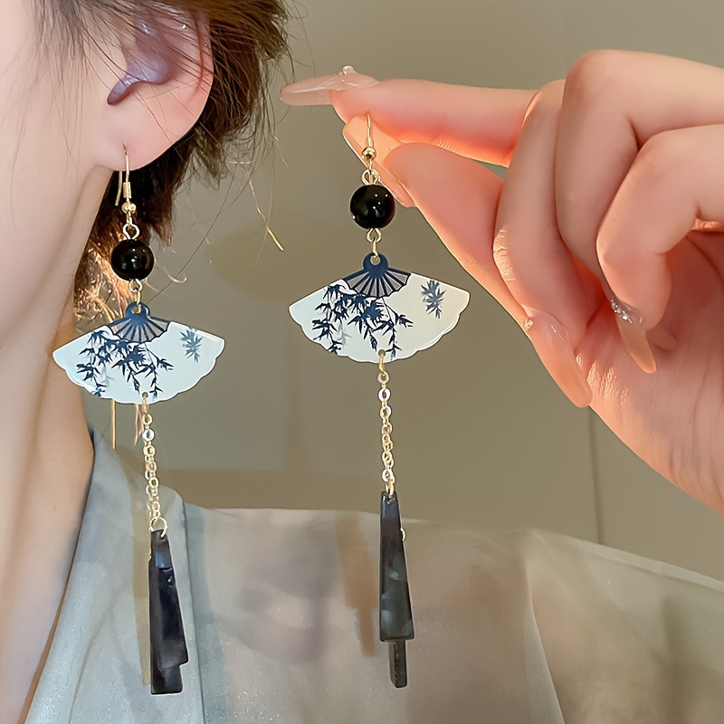 

New Chinese Tassel Ear Hook Earrings Elegant Chinese Style Hanfu Temperament Personality High-end Earrings For Women