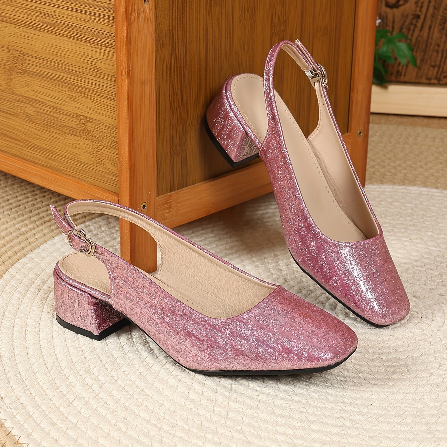 Stylish And Comfortable Large-Sized Non-Slip Heels on The Feet, with  Chunky Heels for Women in Sizes