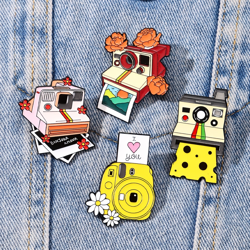 TEMU Lot de 4 épingles émaillées appareil photo instantané, badges décoratifs tendance, ornements pour revers de veste et sac, cadeaux