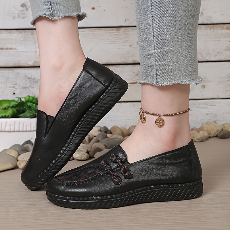 Old Beijing Cloth Shoes for Women, Soft Sole Comfortable Middle-Aged and Elderly Mom Shoes, Slip-On Casual Flat Shoes, Grandma Shoes, Women Shoes, Sneakers