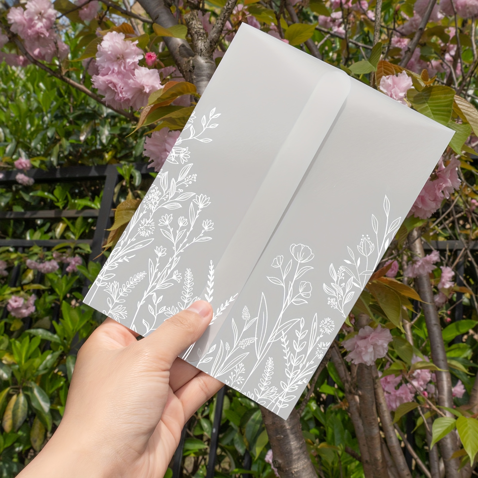 120-Pack 5x7 Vellum Jackets - Pre-Folded Translucent Sleeves For  Invitations, Greeting Cards, Photos