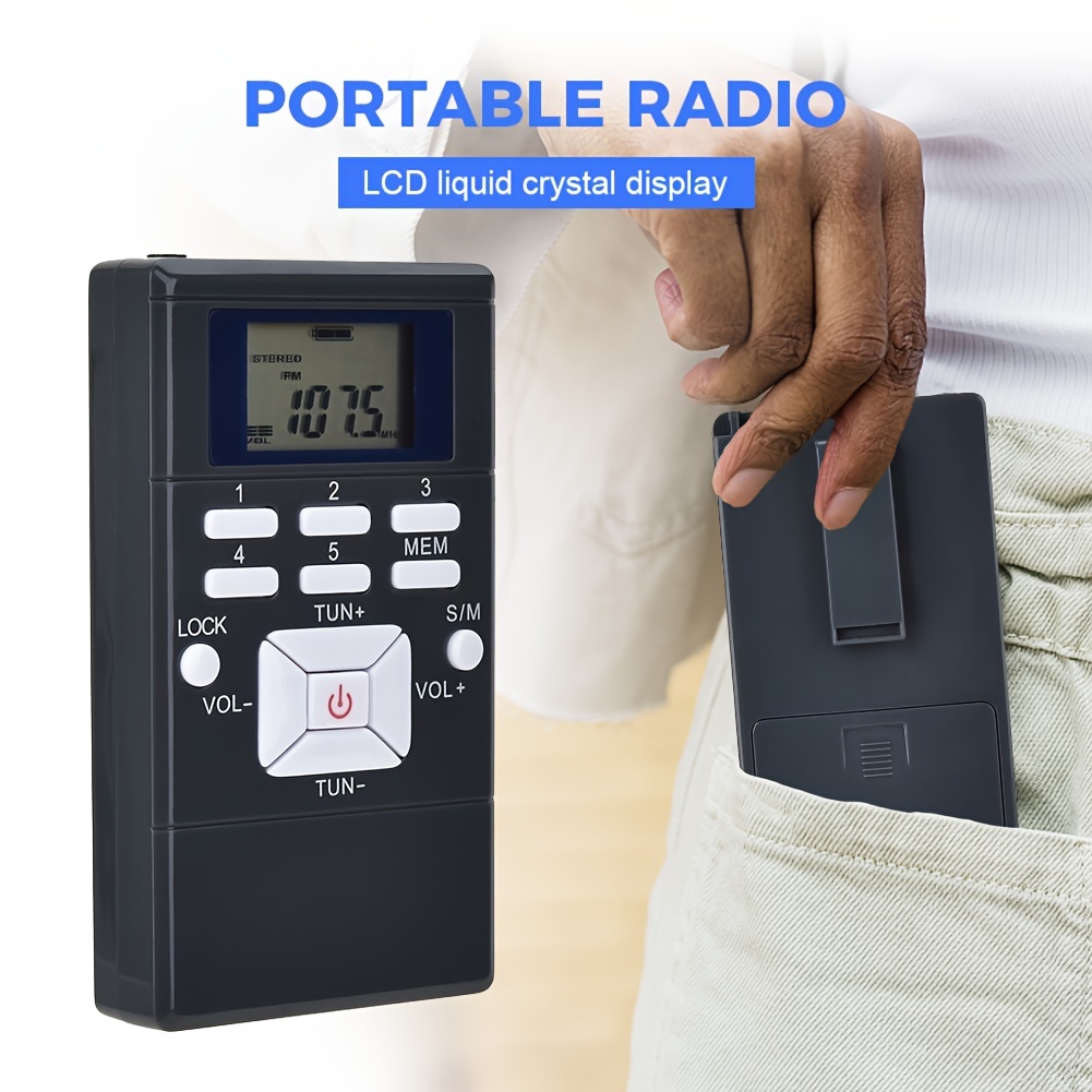 Radio personal AM FM portátil con excelente recepción, funciona con 2 pilas  AAA con auriculares estéreo, pantalla LCD grande, radio reloj despertador
