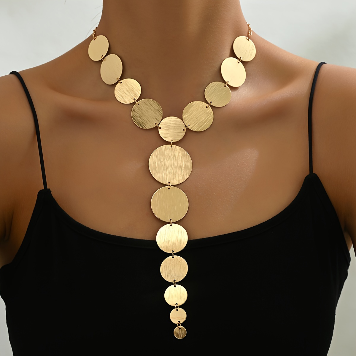 

1pc Elegant Geometric Disc Layered Y-shape Statement Necklace For Women, Brushed Texture, Simple Chic Vacation Style Jewelry Fr