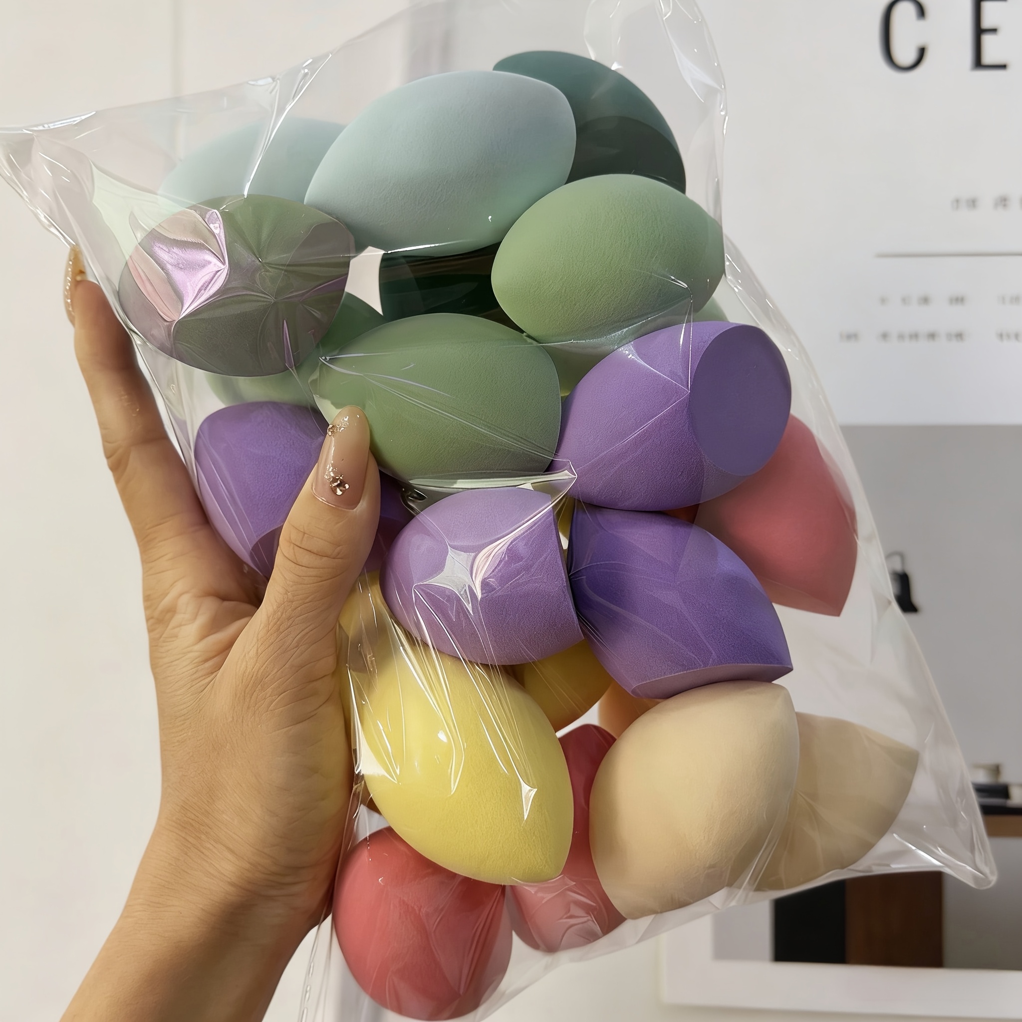 Image of 14pcs--multifunctional Makeup Sponge Set, Super Soft Non-powder-eating, Dry And Wet Dual-use, Fine And Non-caking, Foundation Liquid, Cream, Bb Cream And Powder Tools - Random Color And Shape