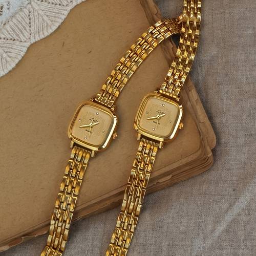 1pc new french style vintage artistic exquisite small dial womens watch with carved case romantic elegant fashionable simple and compact square womens watch high end quartz watch suitable for daily parties