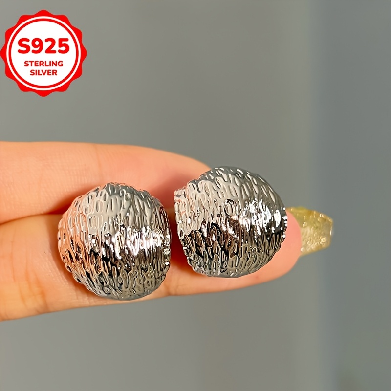 Hypoallergenic Pleated C Shaped Earrings