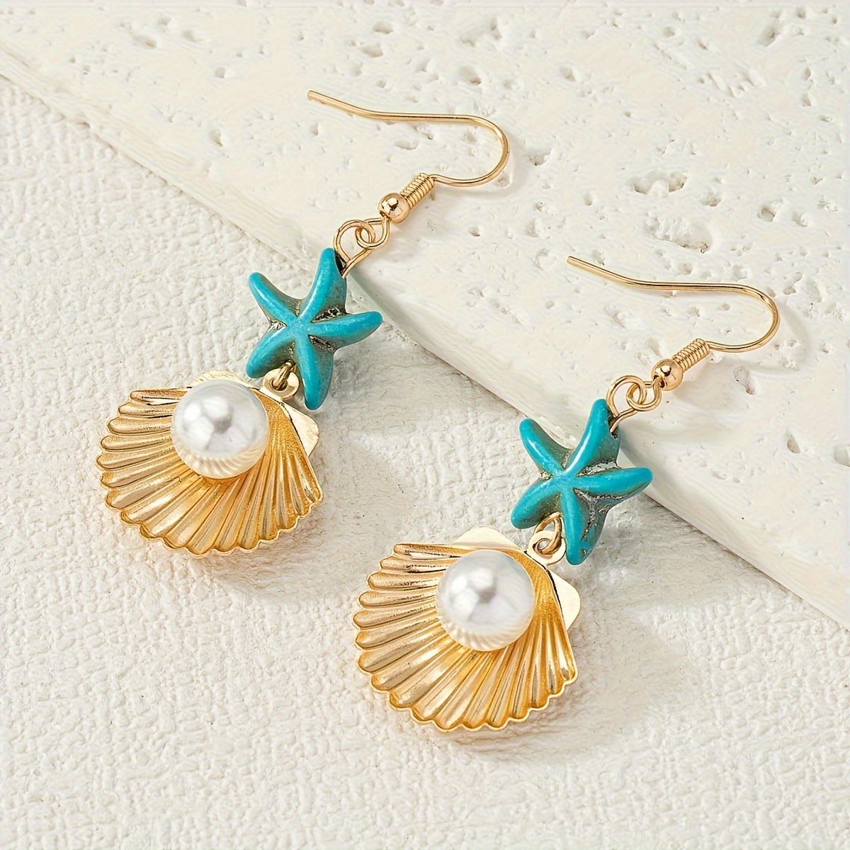 Image of 1 Pair Of Fashionable Ocean-themed Starfish And Seashell Unisex Earrings Suitable For Daily Men And Women