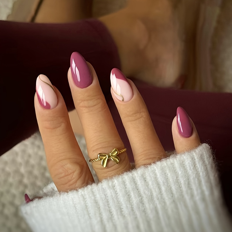 

D'ongles Élégantes En D', Couleur Unie Rose Avec Des Accents de Ligne Dorée, , Art D'ongles Enlevable
