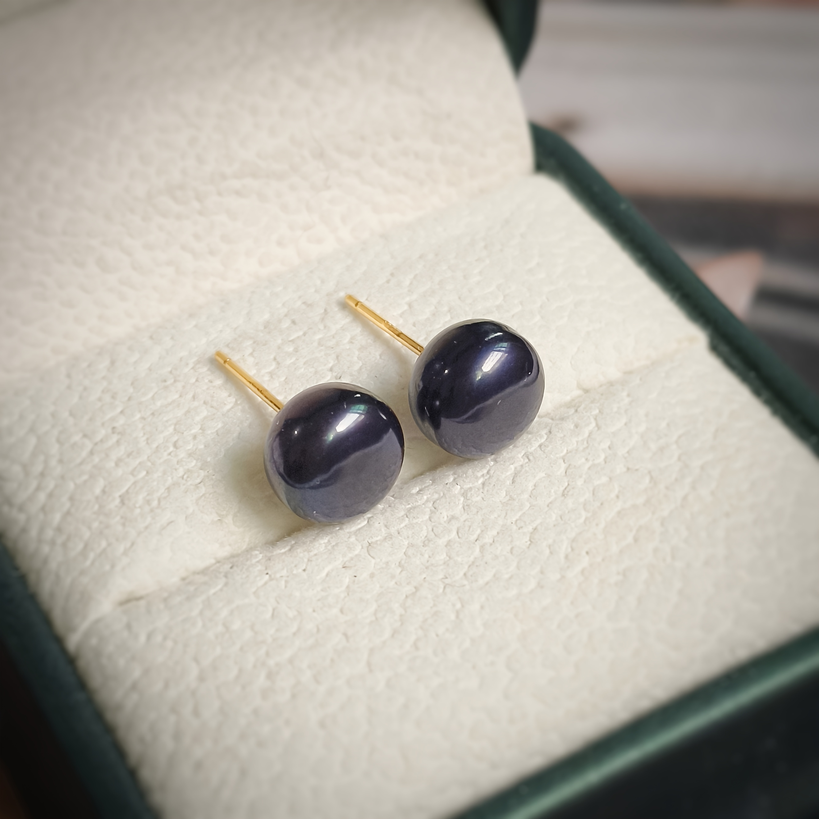 Image of 2pcs 0.85cm Natural Freshwater S999 Pure Silvery Earrings With 18k Gold Plated Plating For Women, Hypoallergenic