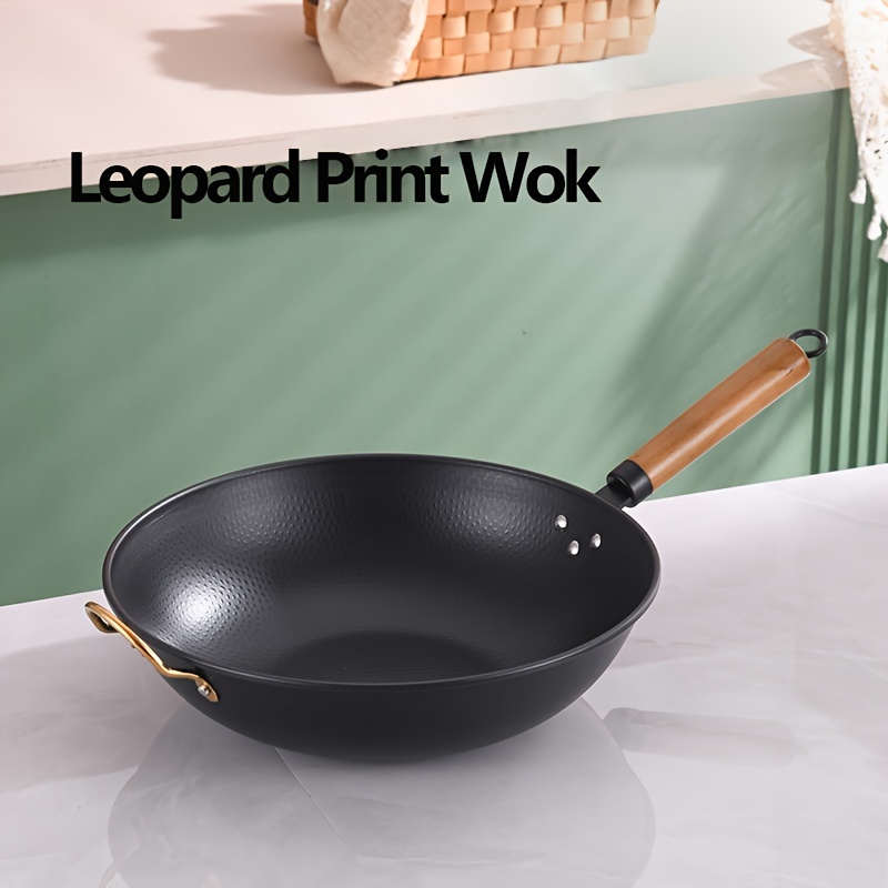 

1pc, Traditional Wok Pan 13.77inch With Wooden Handle, Non-stick, Flat Bottom, Versatile Stir Fry Pan Compatible With Induction & Gas Stove
