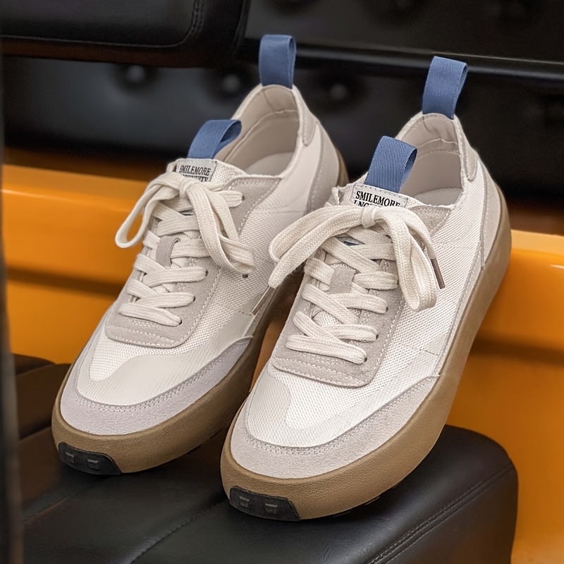 Nuevas zapatillas de skate de caña baja para hombre, estilo urbano de verano con bloques de color, diseño de contraste blanco-azul-verde, parte superior de lona transpirable, suela suave, zapatillas urbanas versátiles para atuendo casual y fotografía callejera