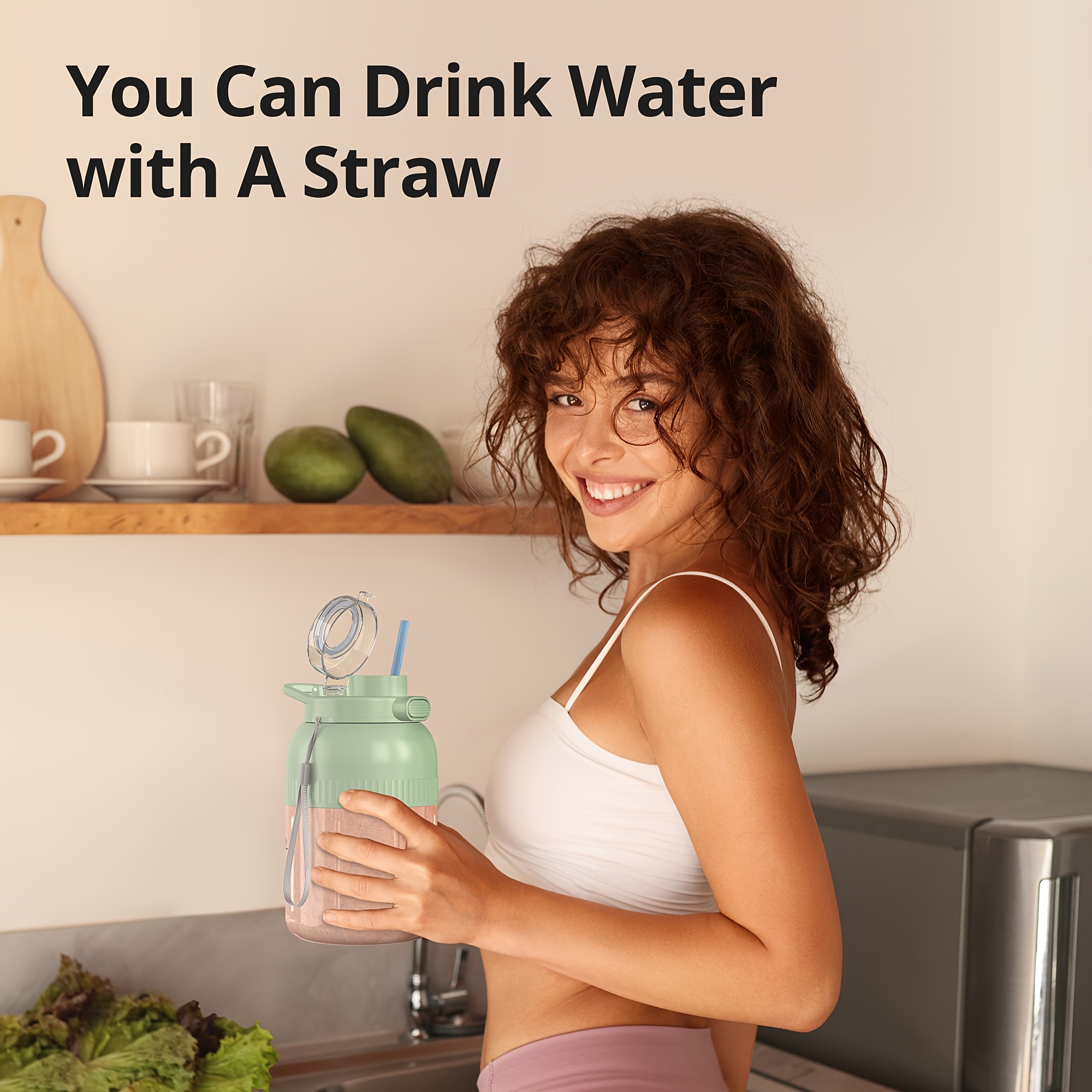 A Portable Juicing Cup with a Large Capacity, This Multi-Functional Juicer Is Perfect for Making Personal Milkshakes And Smoothies. It Features 32 Precision Blades And Holds Up to 43.96oz. It'S Easy to Clean And Ideal for Use While Traveling