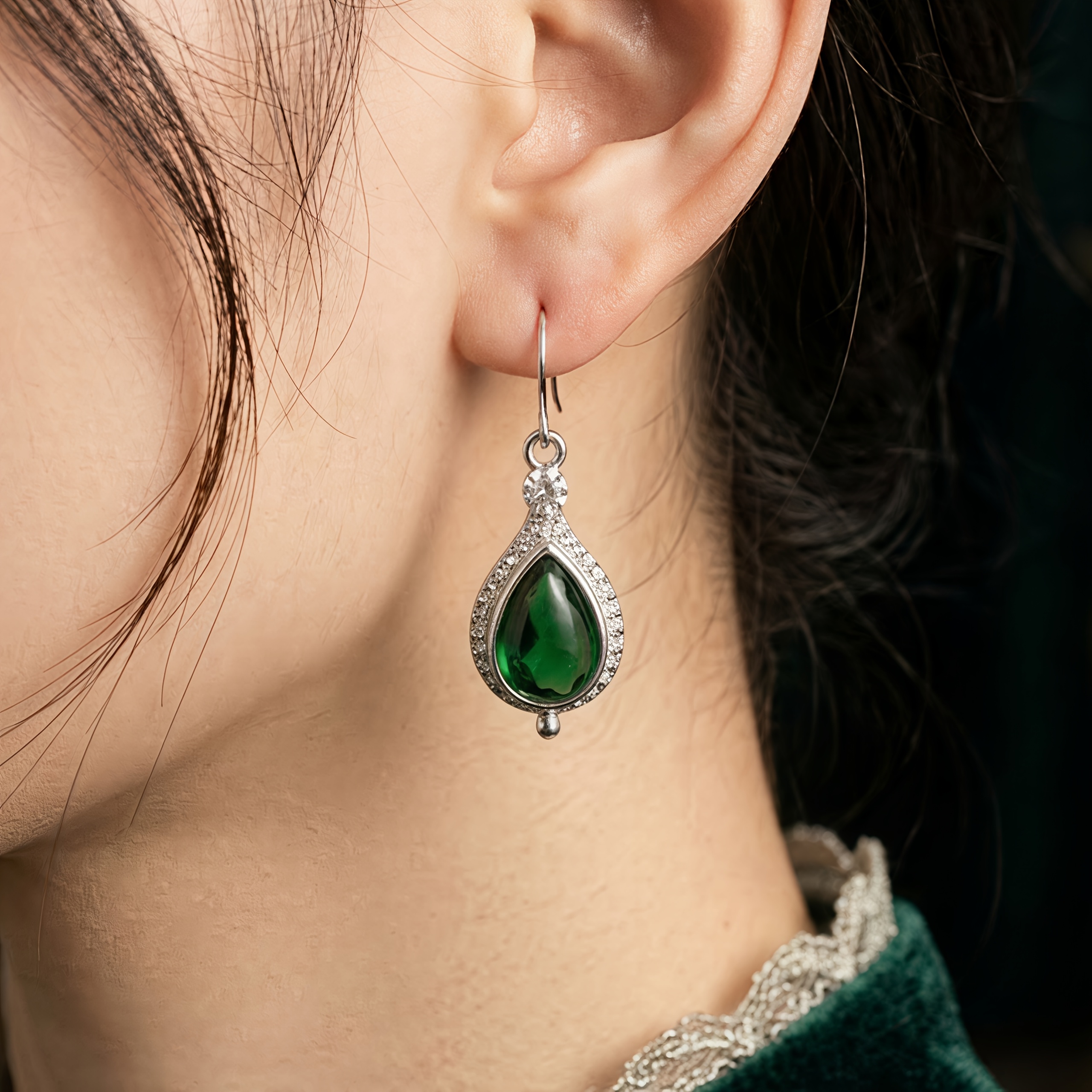 Women's Vintage Textured Silvery Drop Earrings