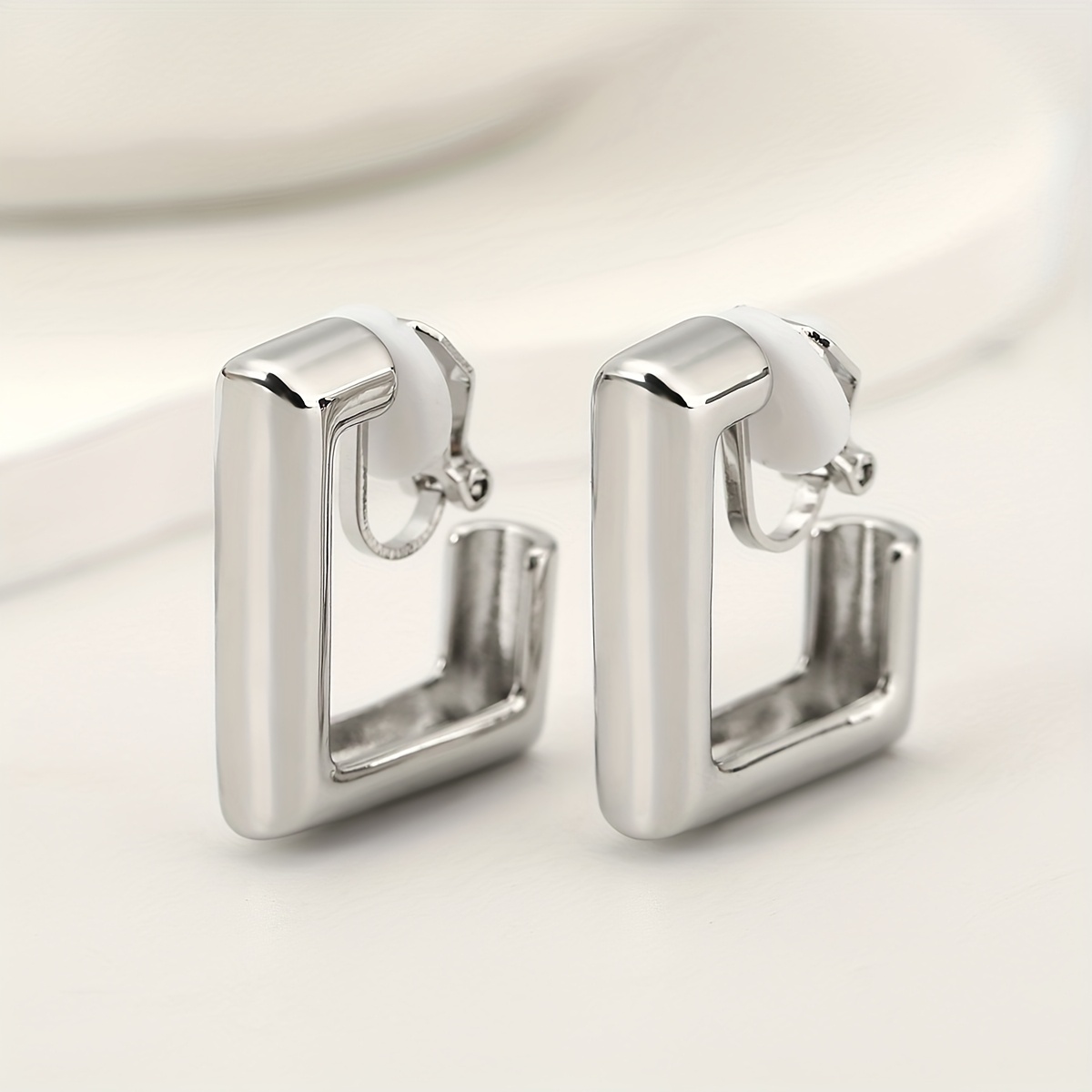 Women's Exquisite Copper No-Piercing Clip-On Earrings, Fashionable