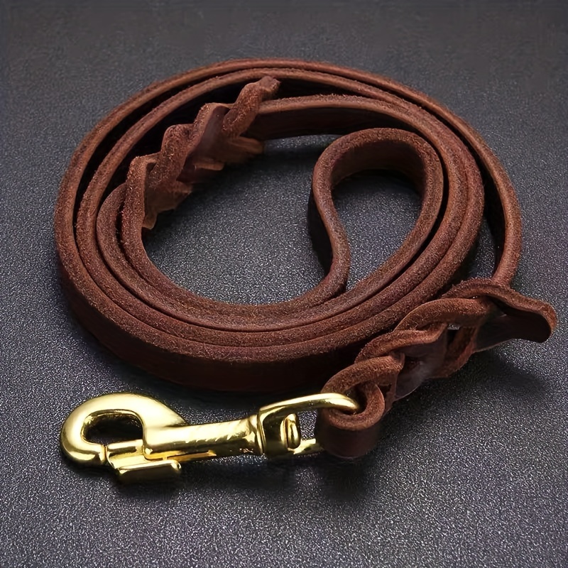 E-shop Eine 120 cm lange Hundeleine mit Messinghaken, entwickelt für mittelgroße bis große Hunde, mit einer weichen und robusten Konstruktion im