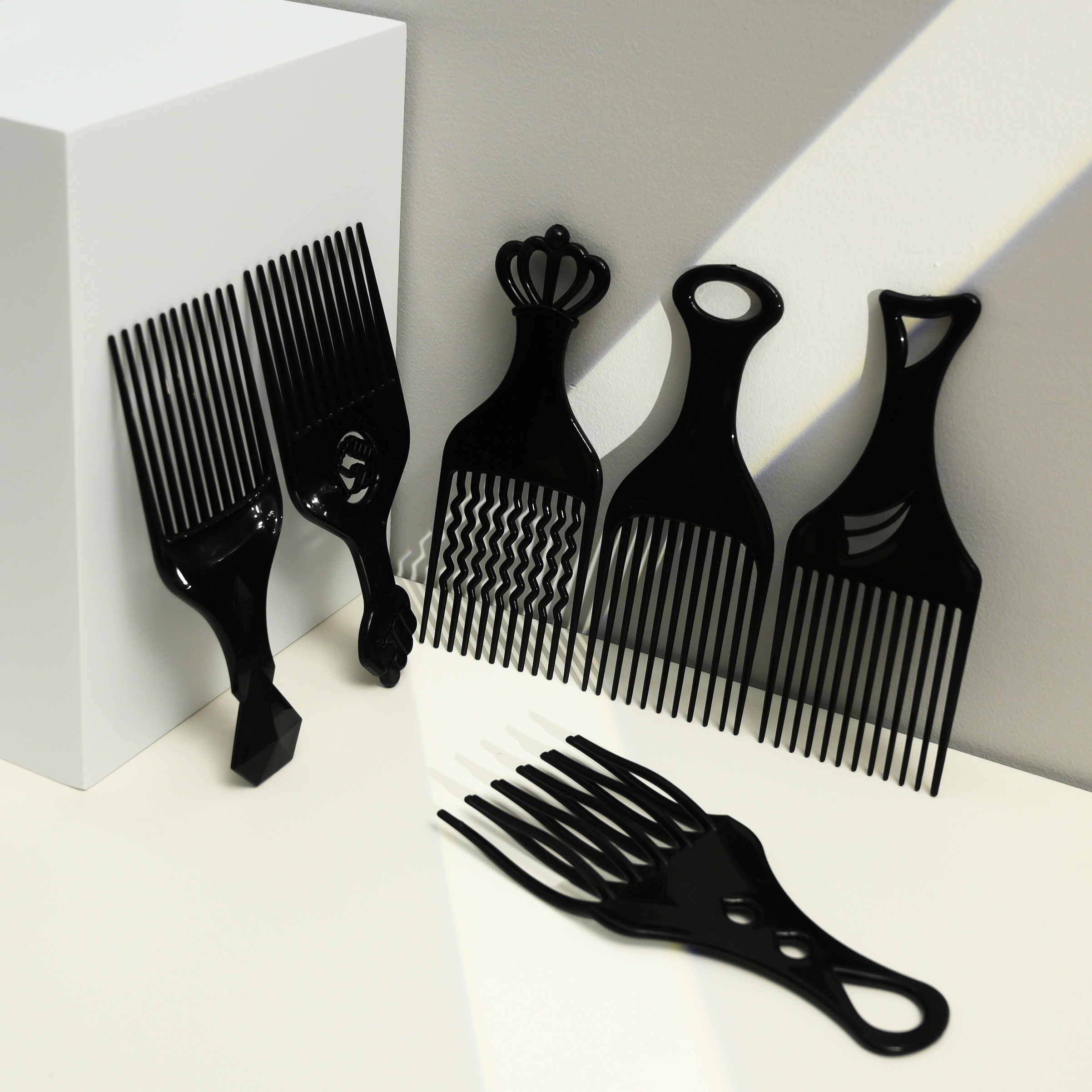 TEMU Set Of 6 Wide Tooth Combs - Ideal For , Styling, And Hairdressing For Curly, Wavy, And Thick Hair - User-friendly, Anti-static, And Long-lasting, Oil Comb For Men With A Needle Tail