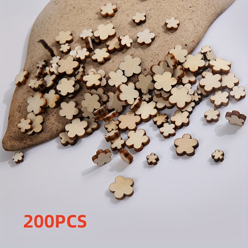 A Set Of 200 Small Wooden Flower Chips, Perfect For Crafting Handmade Decorations For Weddings, Projects, And Christmas