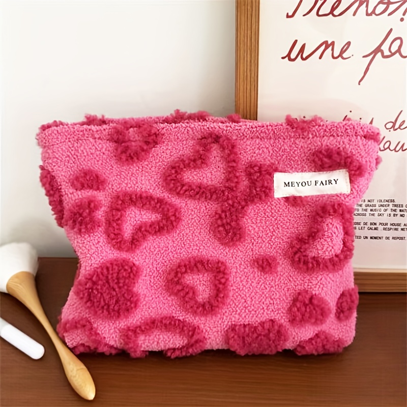 TEMU Sac à Maquillage Cœur en Peluche d', Organisateur de pour Femmes – Pochette Rangement Soins & Trousse Cosmétique avec Fermeture Éclair, Êtres du