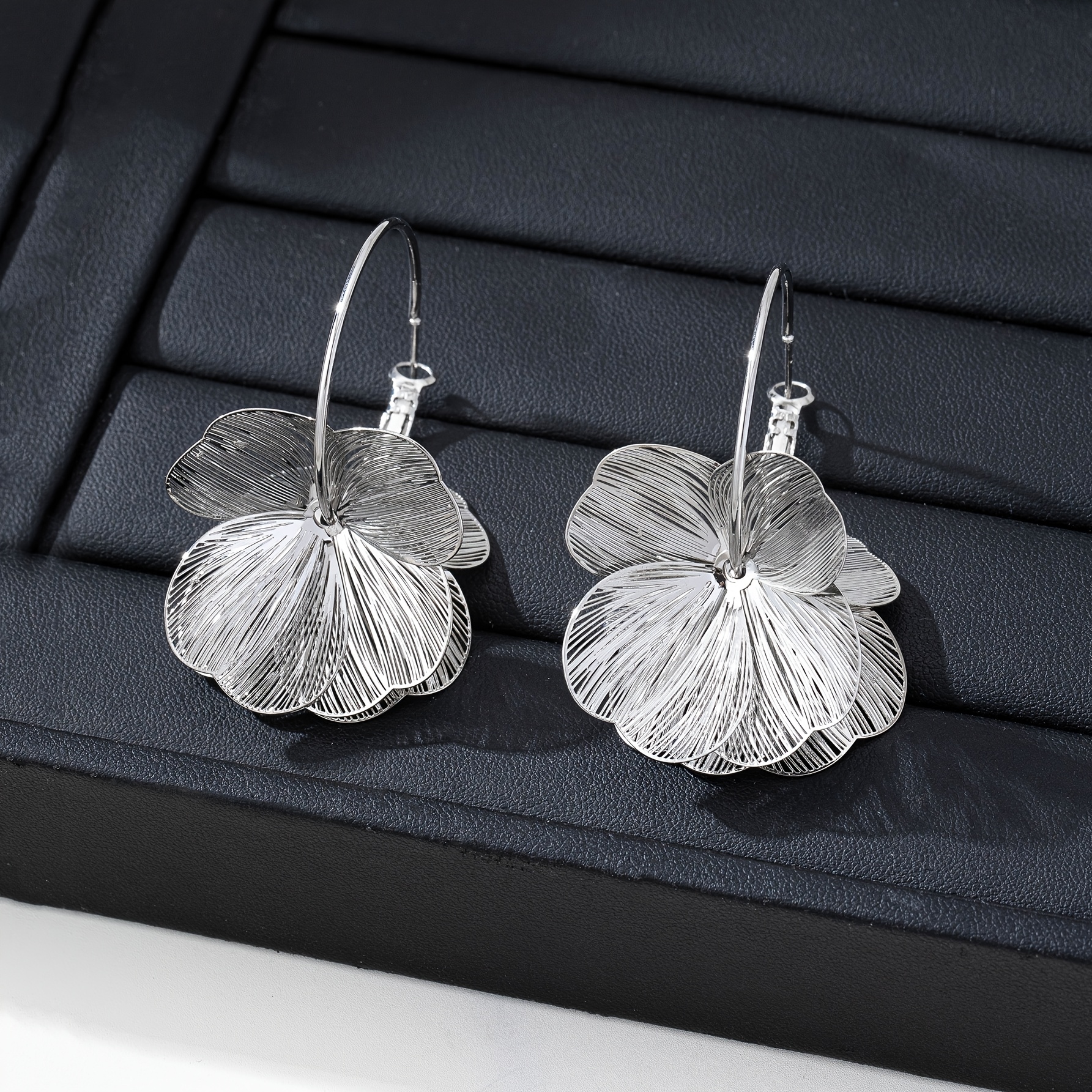 A Pair New Exaggerated Metal Hollow Double Golden Earrings