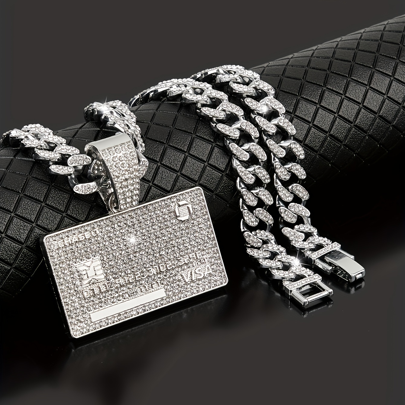 

Hip Hop Full Diamond Domineering Hang Tag Necklace For Men's Trendy And Personalized Street Wear, Cuban Chain Neck Chain, Comes With Exquisite Gift Box