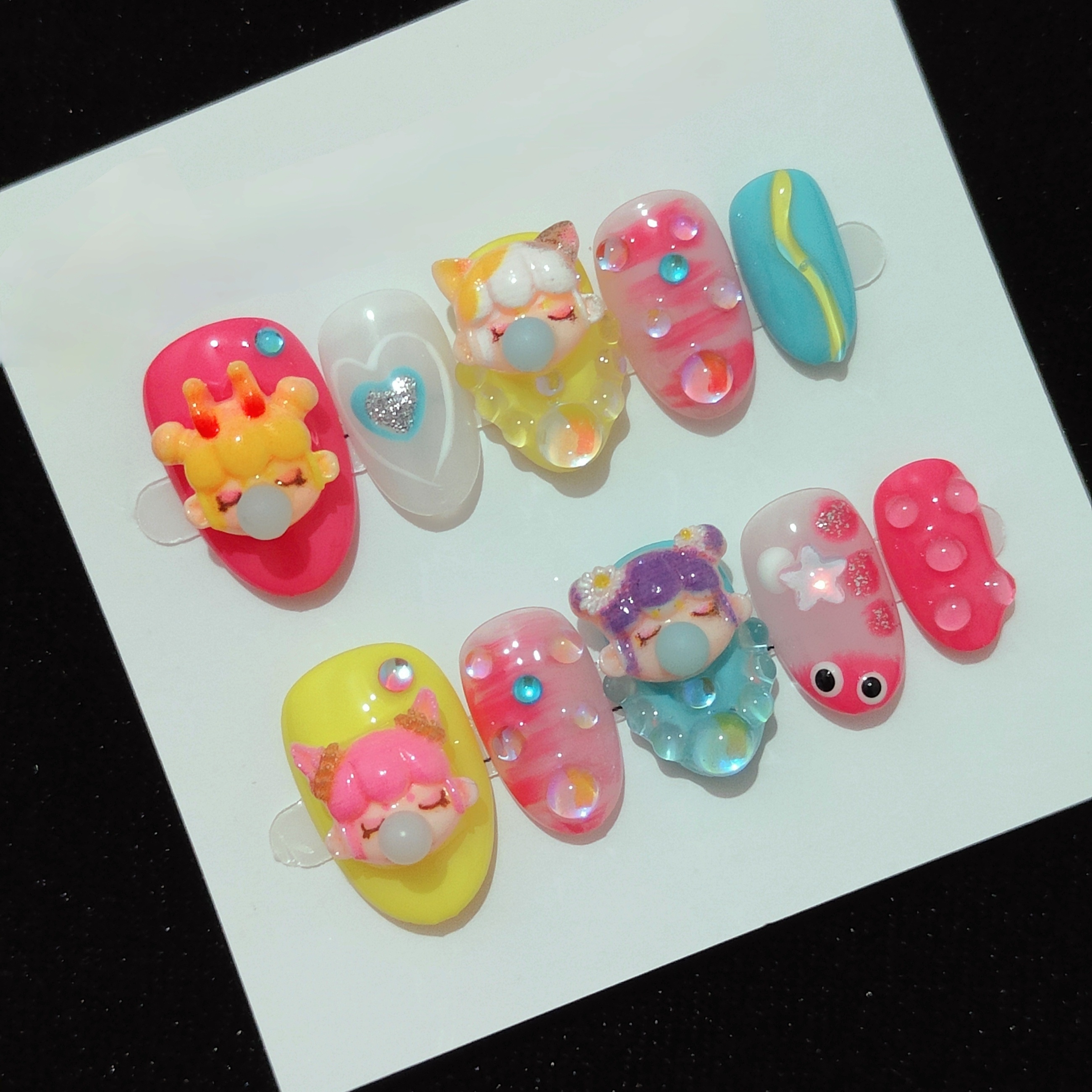 

10-piece Handcrafted Press-on Nails Set - Colors 3d Cartoon & Polka , Short Shaped, Reusable With And Application Kit