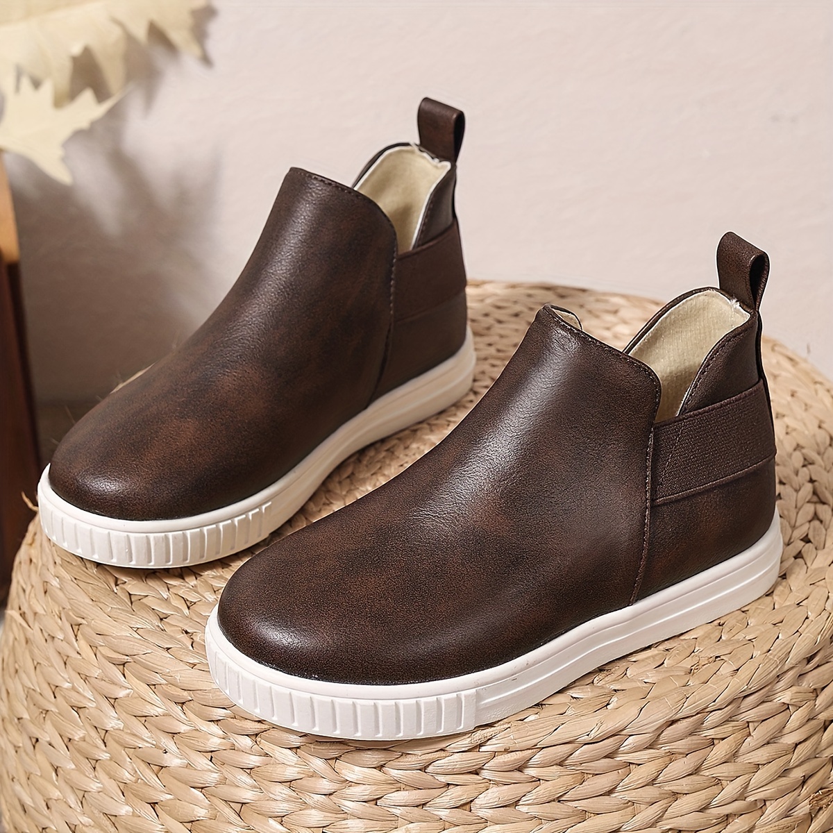 new stylish boots for autumn and winter featuring classic elastic designs that   with any outfit Product details 4