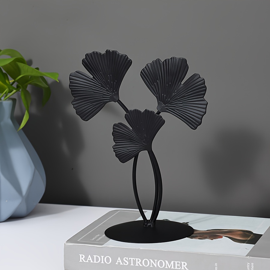 

Bohemian Leaf Metal - Elegant Desktop Decor, No Power Needed, Ideal For Holiday & Home Accent