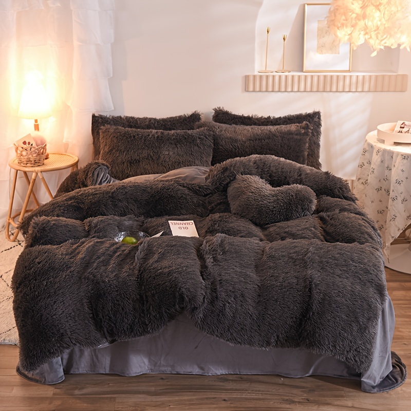 

Luxurious 4-piece Velvet Fur Fluffy Bedding Set, Solid Color, Soft And Fluffy Duvet Cover, 2m Bed Sheet Four-piece Set (includes 1 Duvet Cover + 1 Bed Sheet + 2 Pillowcases, Without ), Bedroom And