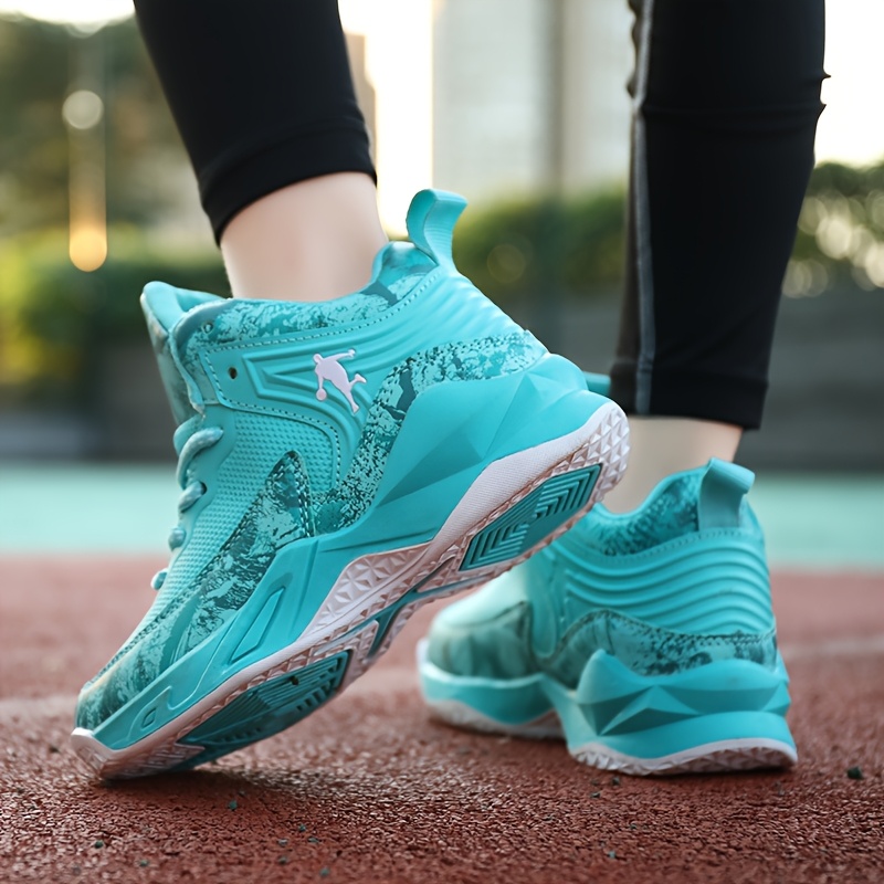 solid white basketball shoes