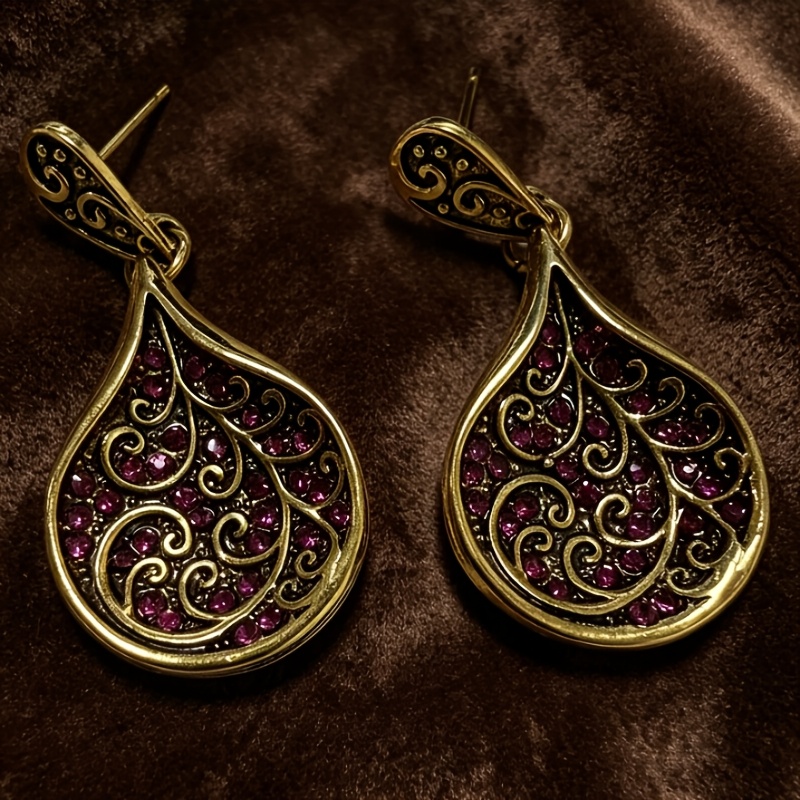 TEMU Retro Style Women's Earrings, Teardrop Design With Intricate Curls And Internal Red Synthetic Zirconia Inlay, Suitable For Banquet And Party