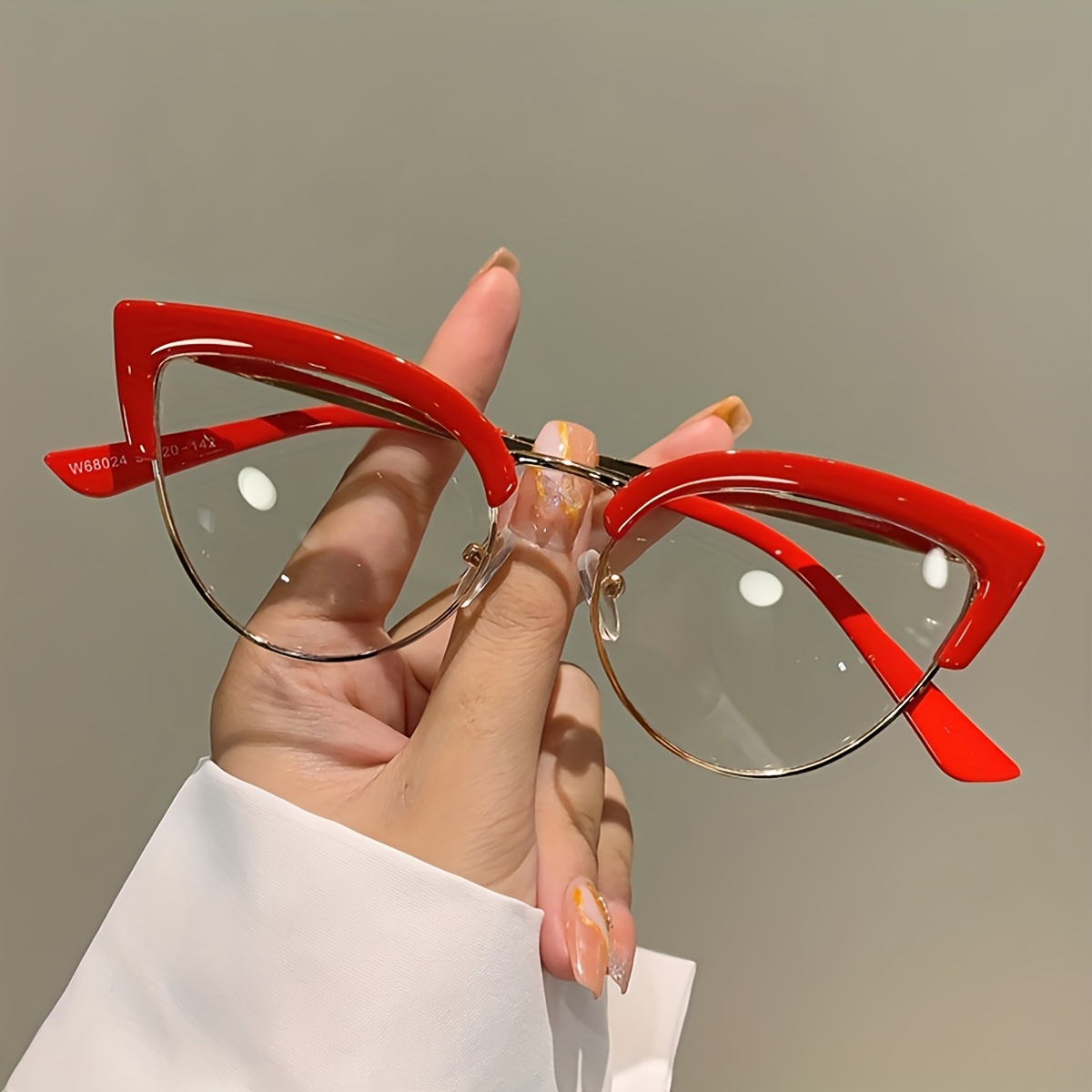 Image of 1 Pair Of Women's Metal And Plastic Combination Frame Cat Eye Sexy Retro Easy Trendy Temperament Fashion Plain Glasses