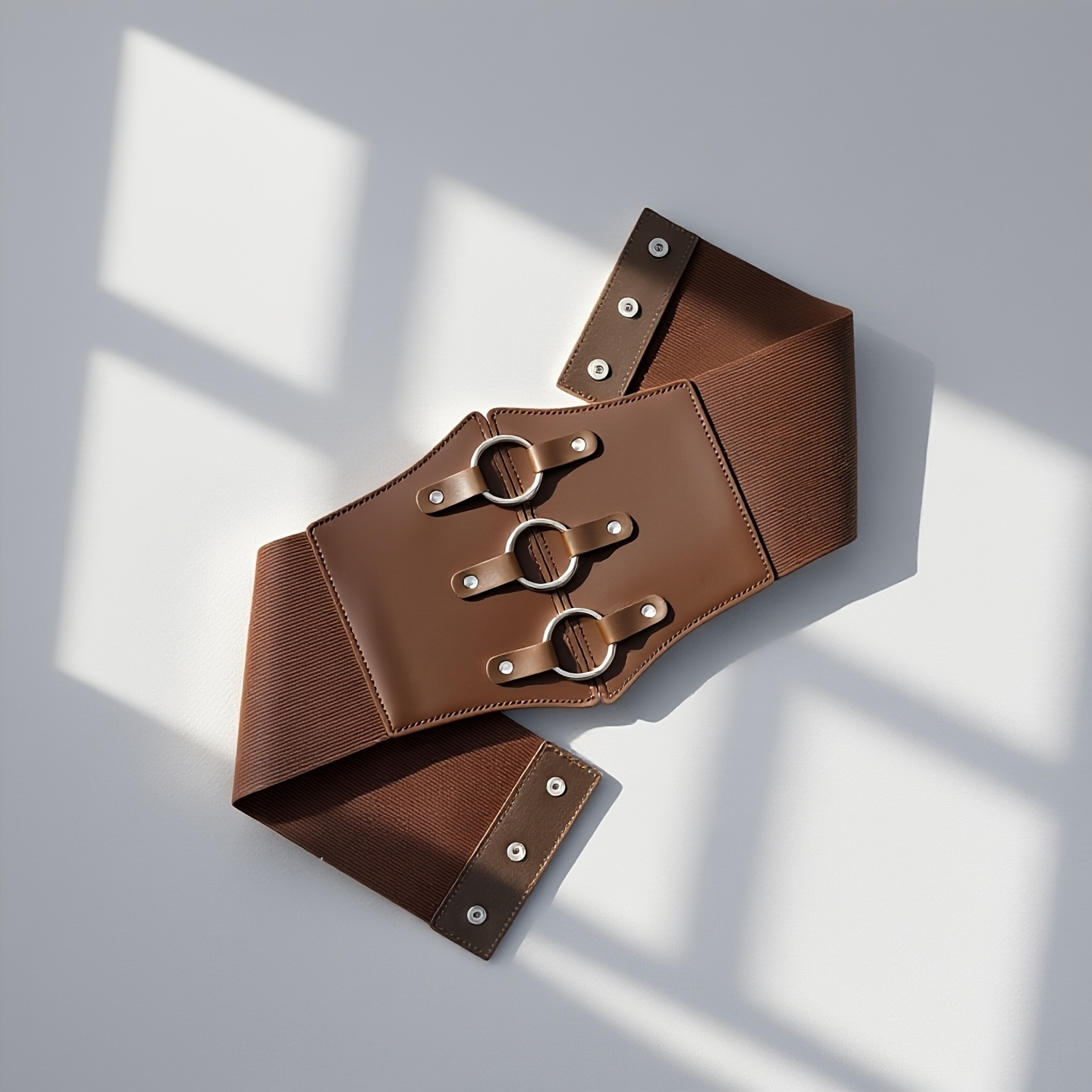 E-shop 1 Schwarz/Brauner Gürtel, Vielseitiger -Style mit Herzförmiger Ringverzierung, Damen-Taillengürtel für Kleider, Hemden, Tops Mäntel,