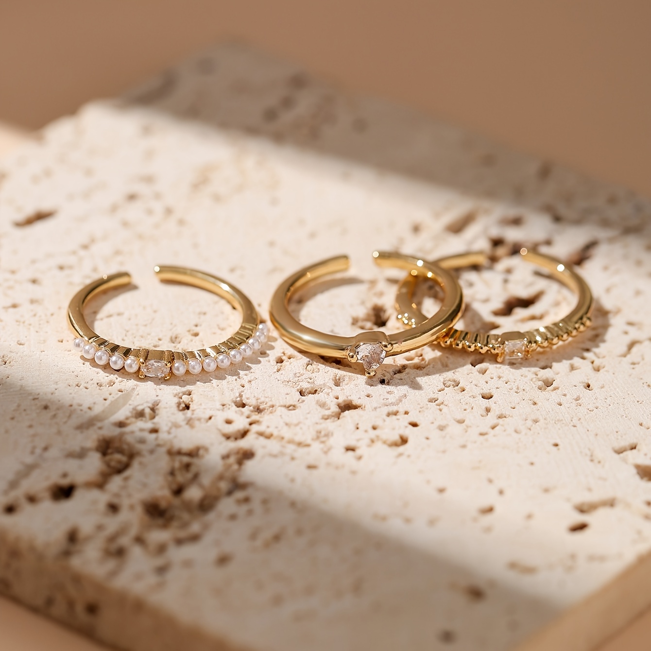 E-shop 3-teiliges exquisites stapelbares offenes Ring-Set im japanischen/koreanischen Stil für Damen mit eingelegtem künstlichem herzförmigem