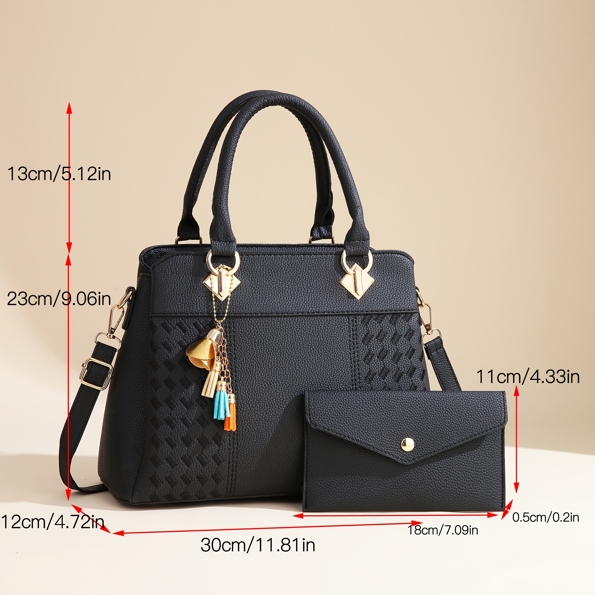 A New Stylish Shoulder Bag for Mom, Perfect for Family Gifts, Featuring a Trendy Crossbody Design with Letters, Ideal for Casual Outings.