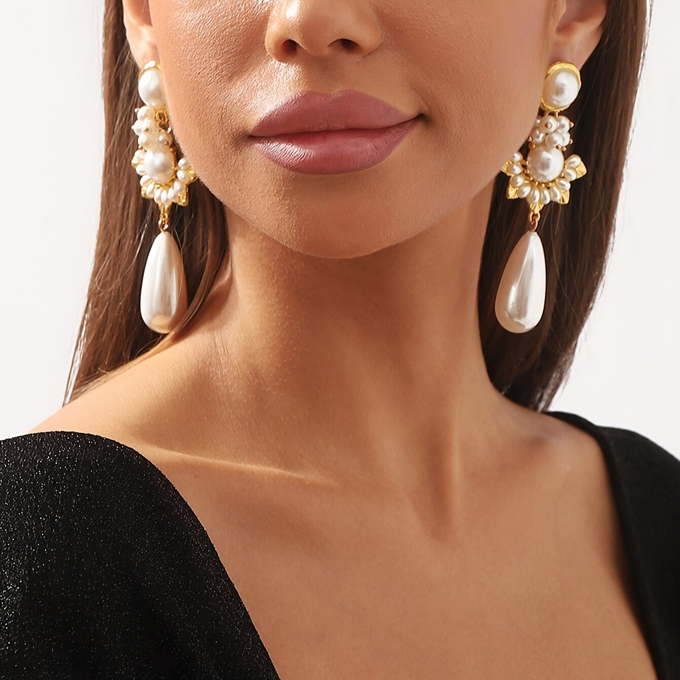 

1 Pair Of High-end Temperament Earrings, Light Luxury Artificial Pearl Retro Earrings, Fashionable And Cute French Artificial Pearl Earrings, Suitable For Gift And Banquet Wear