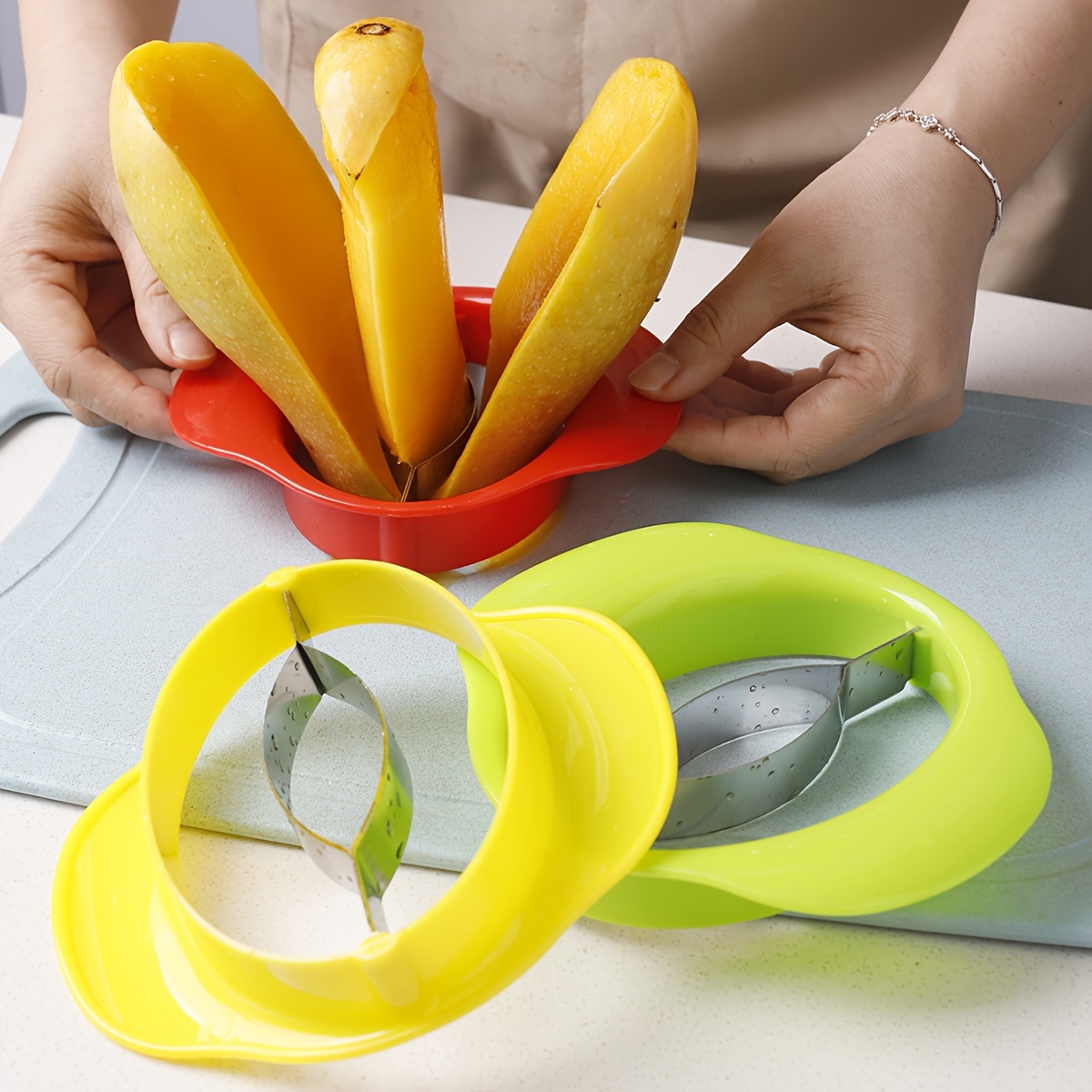 

1pc Mango Slicer - Gadget For Perfect Cuts, Plastic Mango Cutter With Colorful Options, Ideal For Peeling & Core Removing, Fruit Slicer