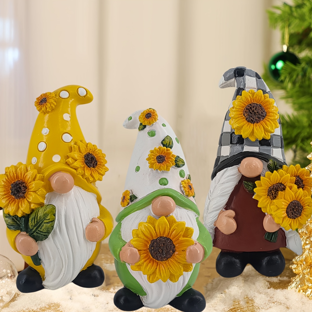 

3pcs Sunflower Figurines, Resin , Room Decor, Ideal For Indoor & Outdoor , With No Electricity Needed, For Christmas, Halloween, Thanksgiving, Valentine's Day & Graduation