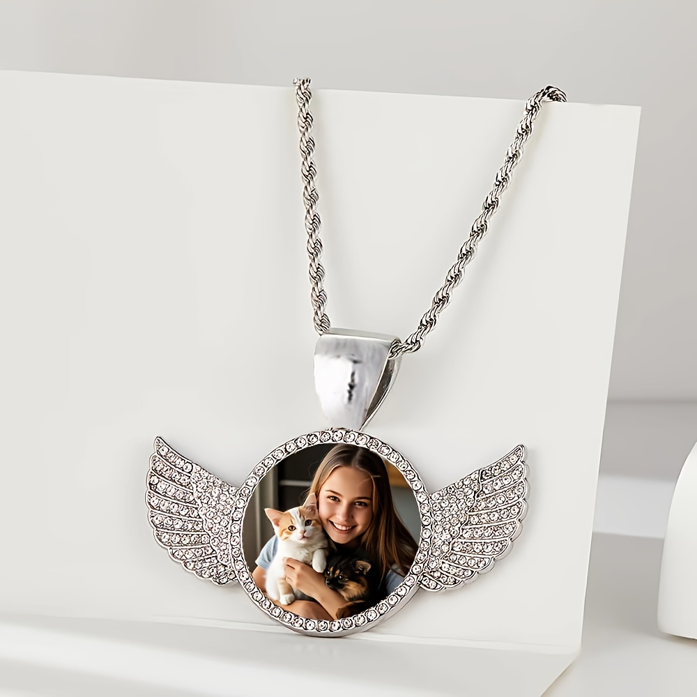 E-shop 1 Stück/3 Stücke Personalisiertes Foto-Mädchen-Anhänger Halskette, Flügel Rundhalskette, Goldene Silberne Option, Geburtstag Personalisiertes