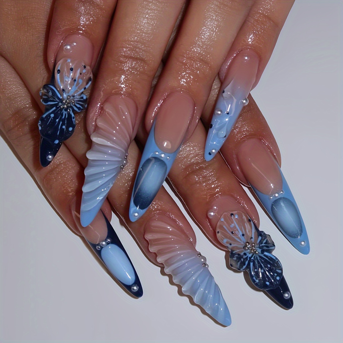 

24pcs Press-on Wearable Nails, Almond Tip Nails With Ocean Blue Three-dimensional Flowers And Contrasting Water Screw Patterns, Make More , Suitable For All Women With Nail Rubbing Jelly Glue