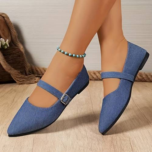 casual womens flat shoes high end and stylish suitable for everyday wear trendy and fashionable daily and strolls combining fashion and women shoes