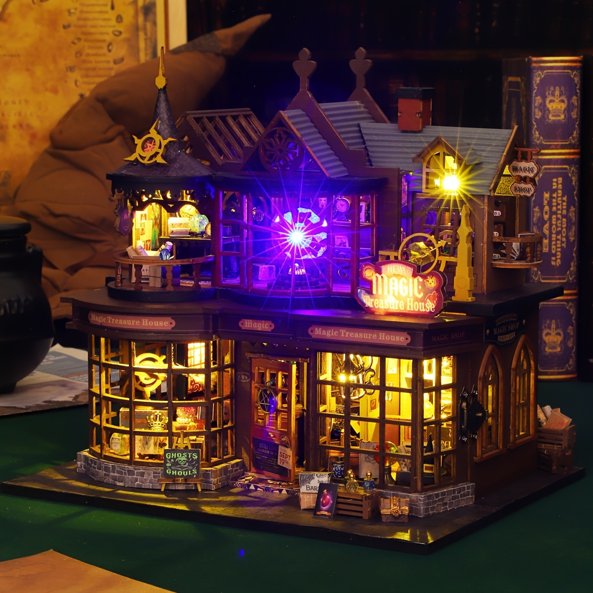 ドールハウス完成品オーダー。新作魔法の城 小気味よく ドールハウス完成品オーダー。新作魔法の城 小気味よく