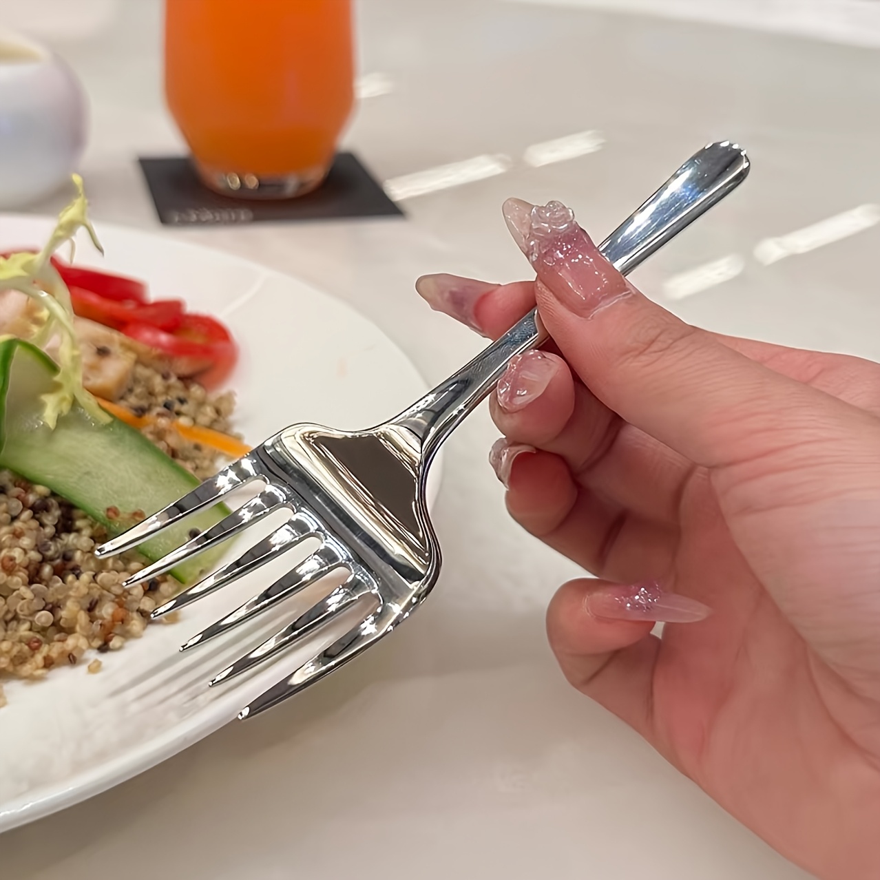 Short-handled Six-pronged Fork, Cake Fork, Fruit Fork, Fork, Pasta Fork, Dessert Fork, Salad Fork. Suitable For Gatherings , , And For Birthdays/christmas
