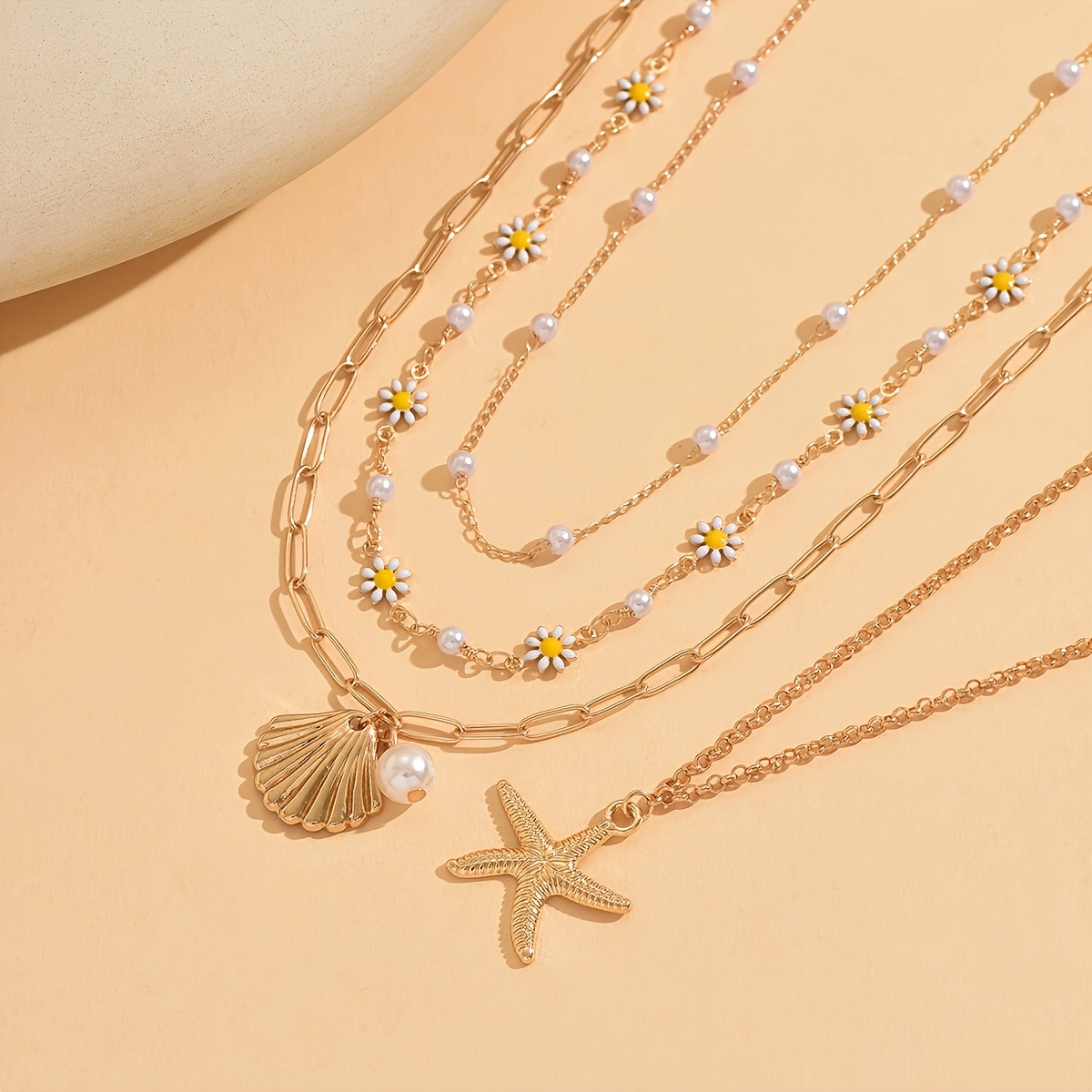 Image of 4pcs Set Elegant Design Small Daisy Handmade Necklace Stacking Artificial Starfish Shell Pendant Decorative Necklace Popular Women's Neck Jewelry Suitable For Daily Wear And Vacation Party