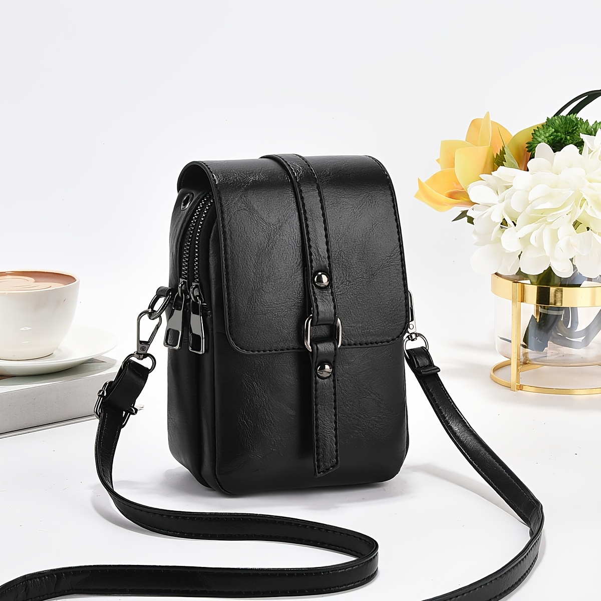 Image of This Year's Trendy Small Crossbody Bag For Women Features A Vintage Feel, Versatile Design, And Is A Stylish, High-end For A Unique Phone Bag