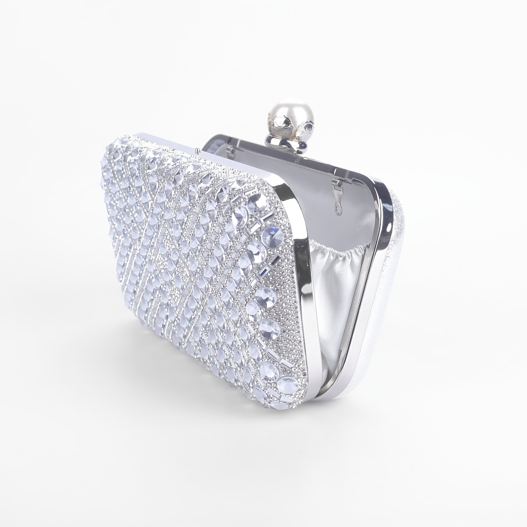 Elegant Women's Sequined Evening Clutch with Chain Shoulder Strap