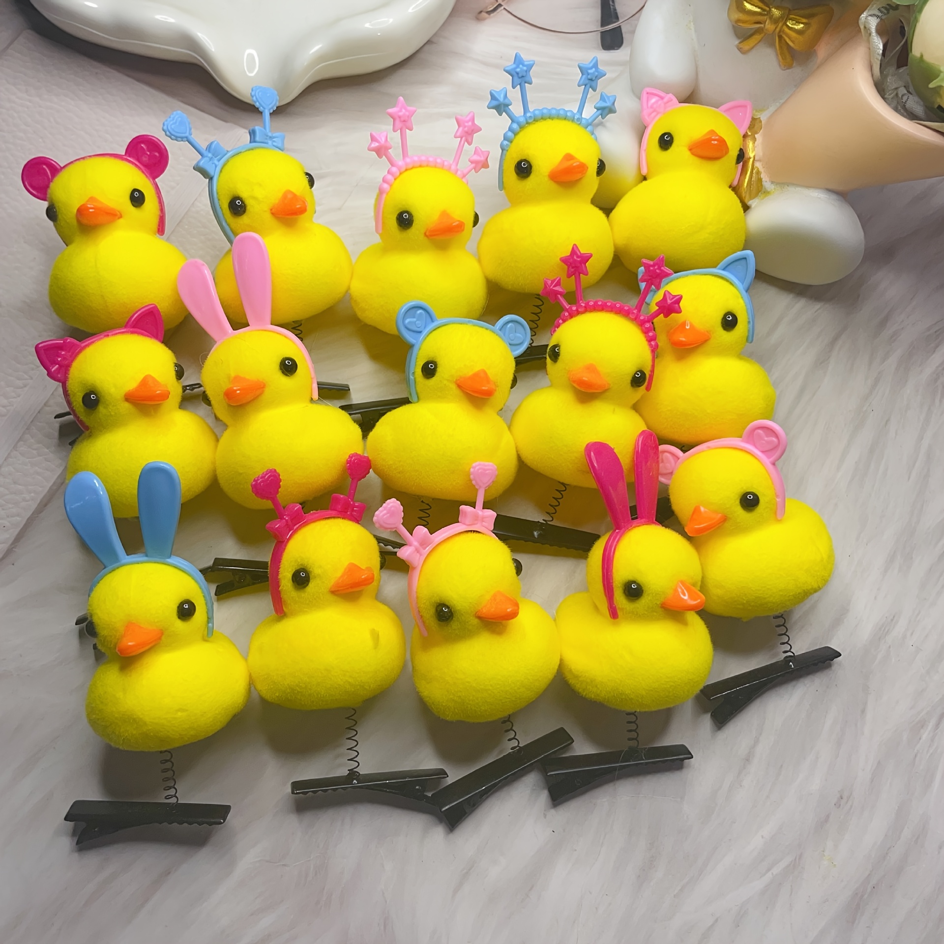 

9-pack Hjuey Cartoon Duck Hair Clips Set, Assorted Holiday Hats, Cute Animal Hair Accessories For Teens And Adults, Christmas Themed Hairpins,