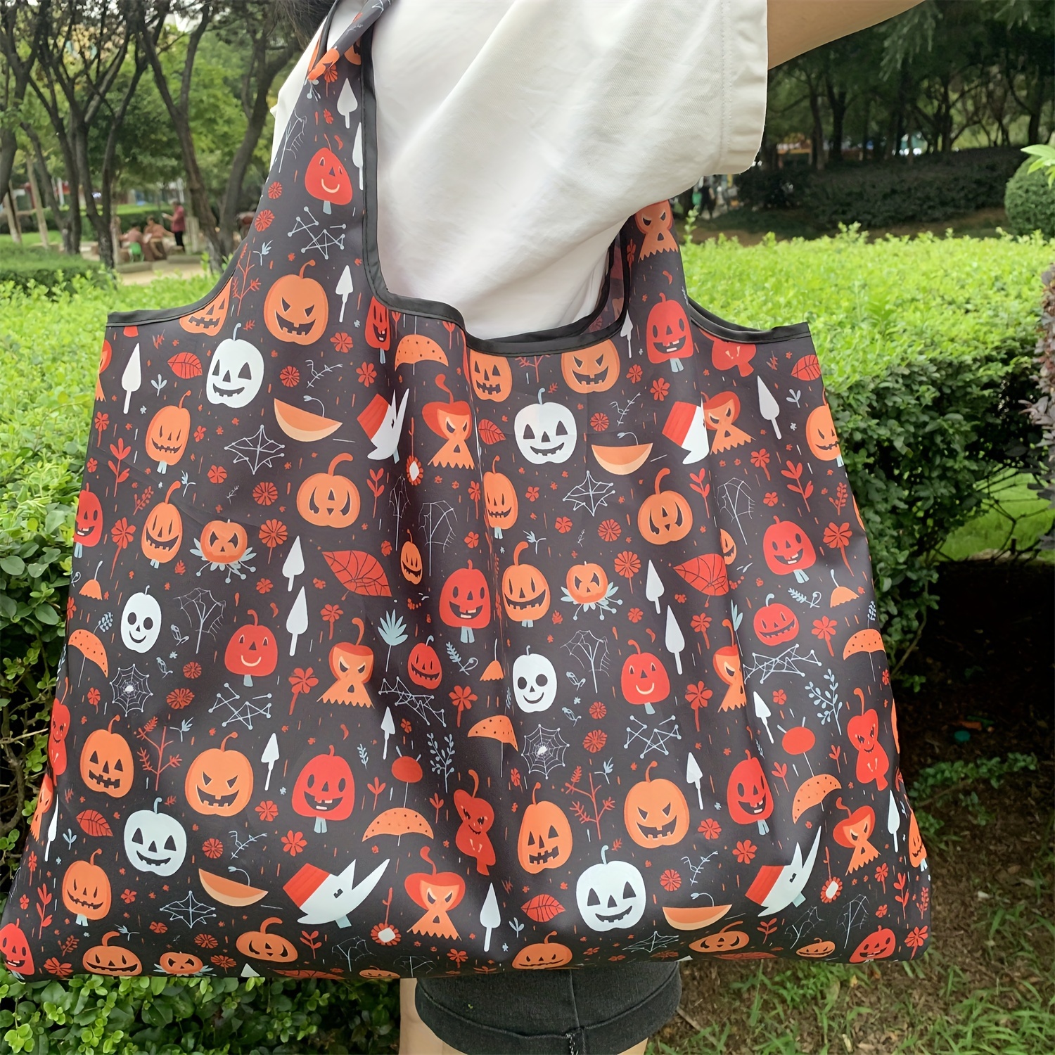 Large Capacity Halloween Pumpkin Lantern Shopping Bag, Lightweight Foldable Tote Shoulder Handbag