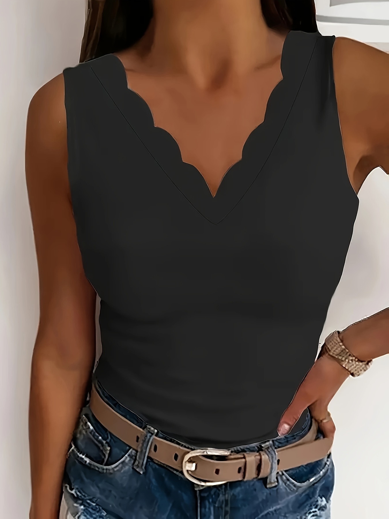 Plus Size Scallop Trim Tank Top, Casual Sleeveless V Neck Tank Top For Summer, Women's Plus Size?Clothing