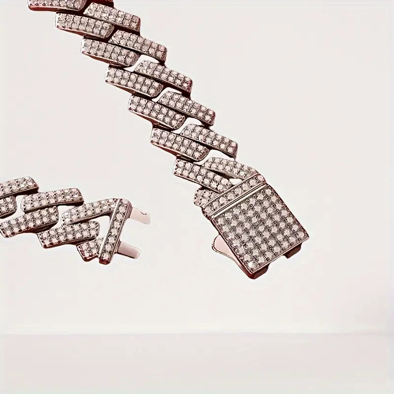 Bracelet Close-up