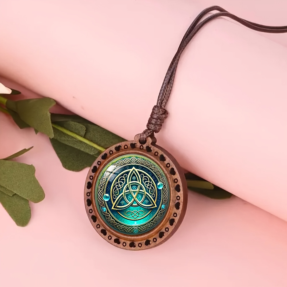 Clover Pattern Heart Wooden Necklace, Cute Fashion Accessory